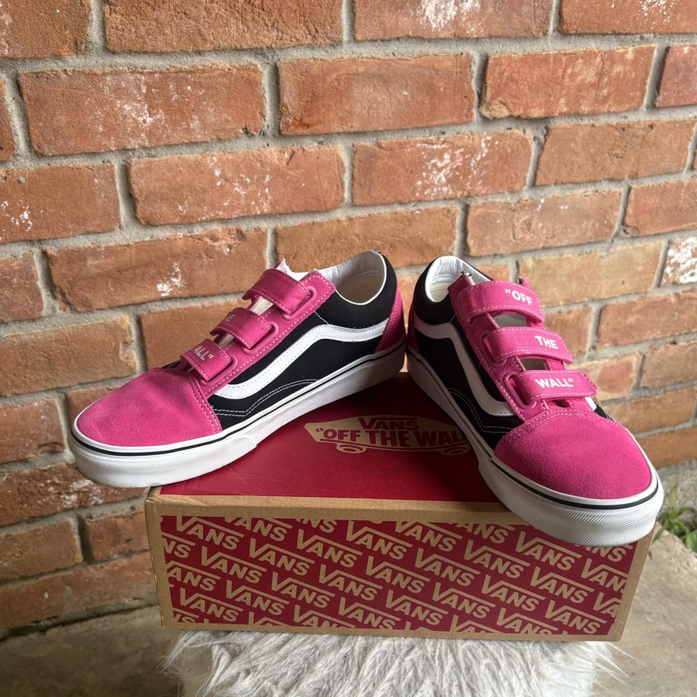 Vans with original box. Old Skool V. Used only twice